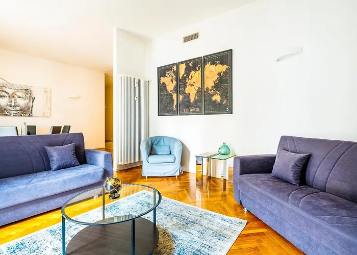 Exclusive 3 Bedrooms Apartment Near Duomo